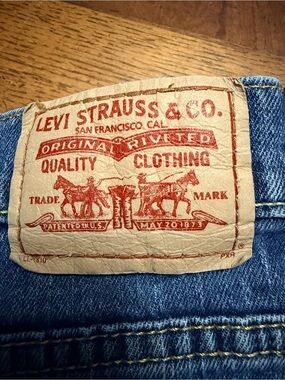 Levi's Women's Blue Bootcut Jeans - Classic Levi Strauss Denim